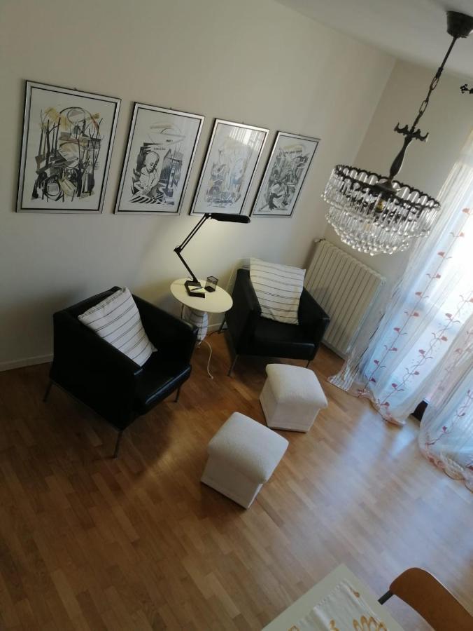 Appartamento Angela Cento  Bagian luar foto